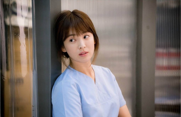 Nhan sắc của nữ nhân vật chính do Song Hye Kyo thủ vai.